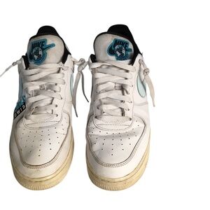 Nike Air Force 1. ‘07 LV8 Worldwide size 11